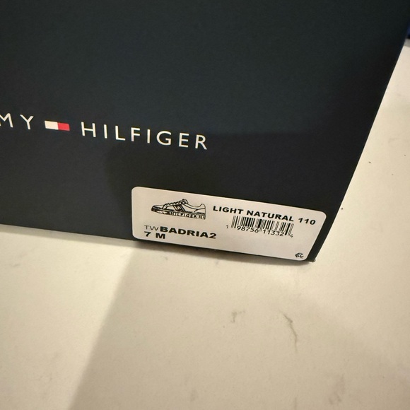 Tommy Hilfiger Cream Sneakers with Suede Finish - Picture 3 of 3